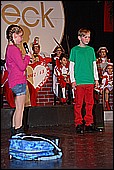 053.jpg