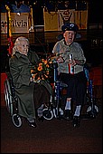 041.jpg
