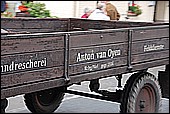 051.jpg