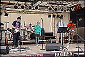 069.jpg