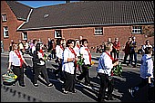 073.jpg
