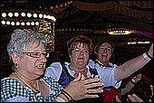 067.jpg