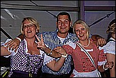 053.jpg
